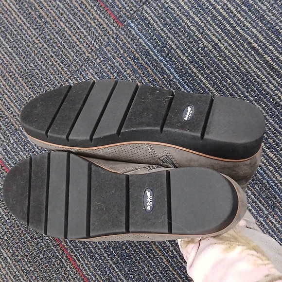 New Dr. Scholl's Whoa slip-on wedge loafer in grey microsuede. SIZE 9 - Picture 8 of 9